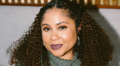 Angela Yee '93